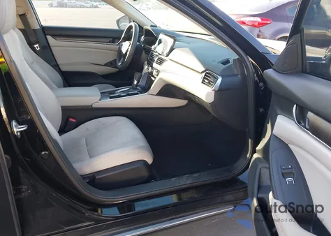 2018 Honda Accord Ex z USA, uszkodzony, nr VIN 1HGCV1F44JA106608